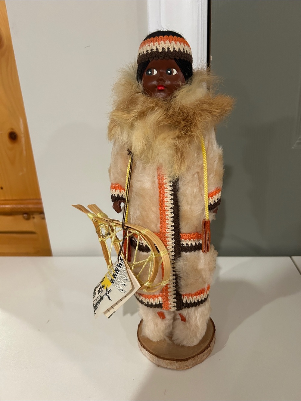 Indien Art Eskimo Doll with Cream Fur and Orange-Brown Trim